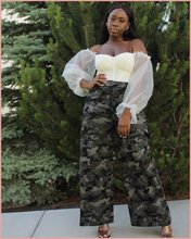 Load image into Gallery viewer, Dark Camouflage Vintage Trousers
